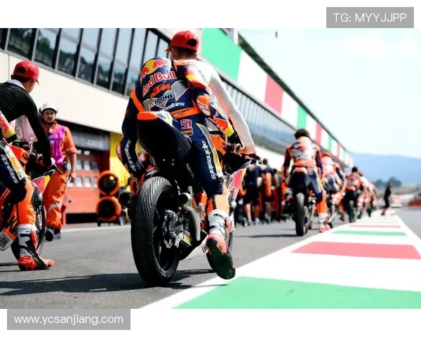 MotoGP赛季精彩回顾 经典赛事与车手表现引发全球热议