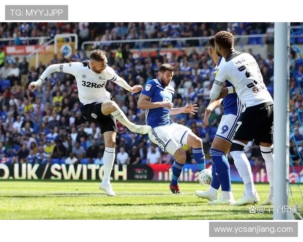 伯明翰城足球俱乐部新赛季战略调整引发球迷与媒体广泛关注热议焦点